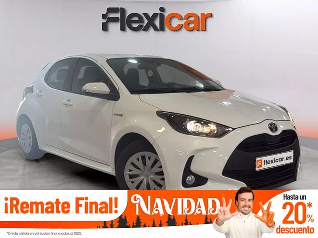 TOYOTA Yaris (1.5 120H Business Plus) en Barcelona