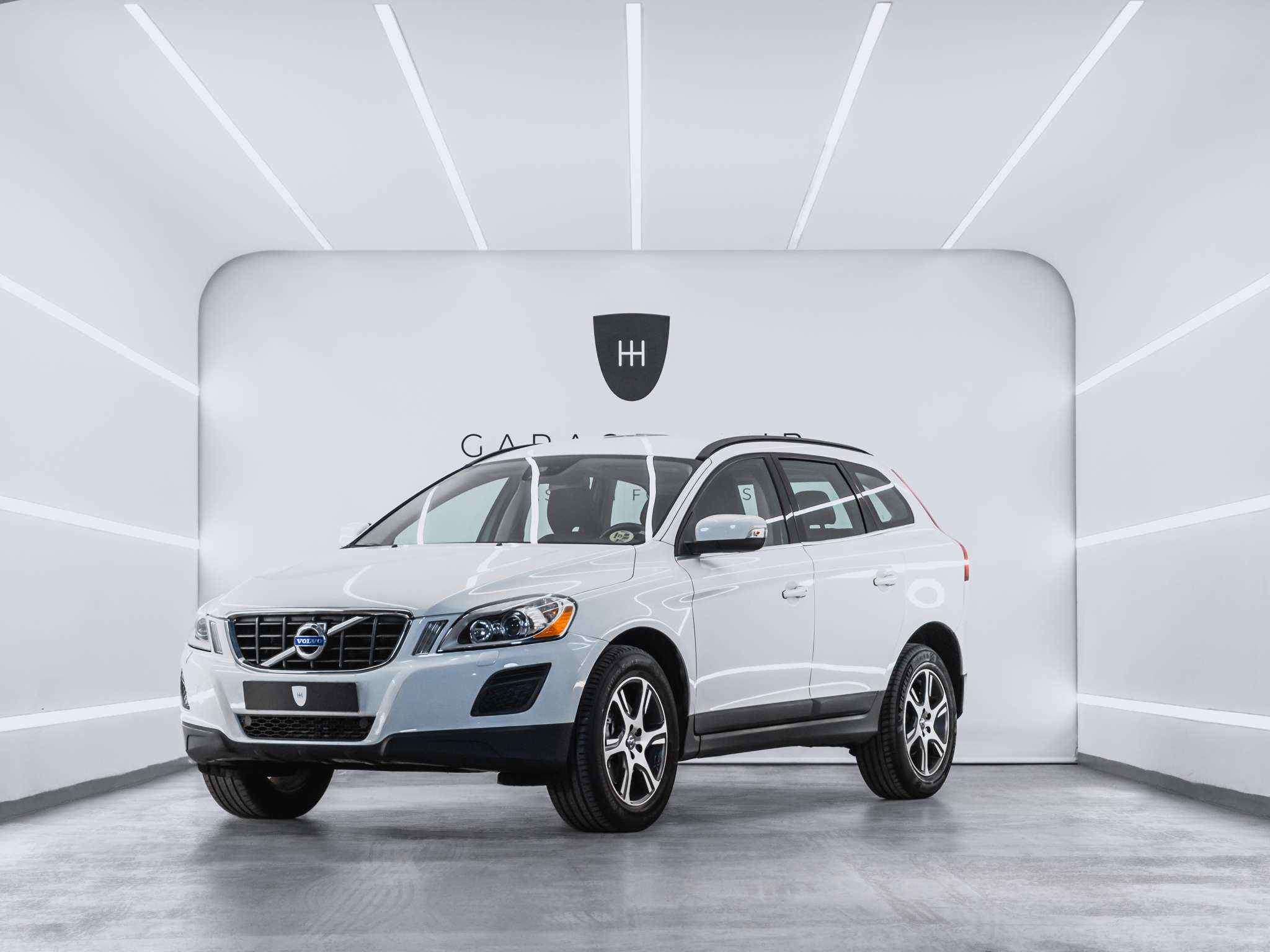 VOLVO XC60 (XC 60 D4 DPF 2WD Momentum) en Barcelona