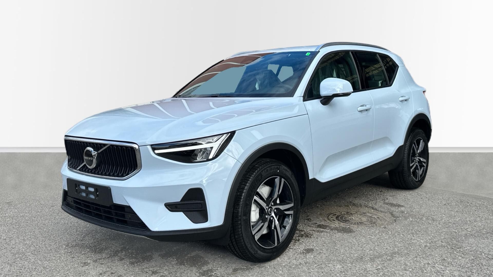 VOLVO XC40 (2.0 B3 MHEV CORE DCT 163 5P) en Rioja, La