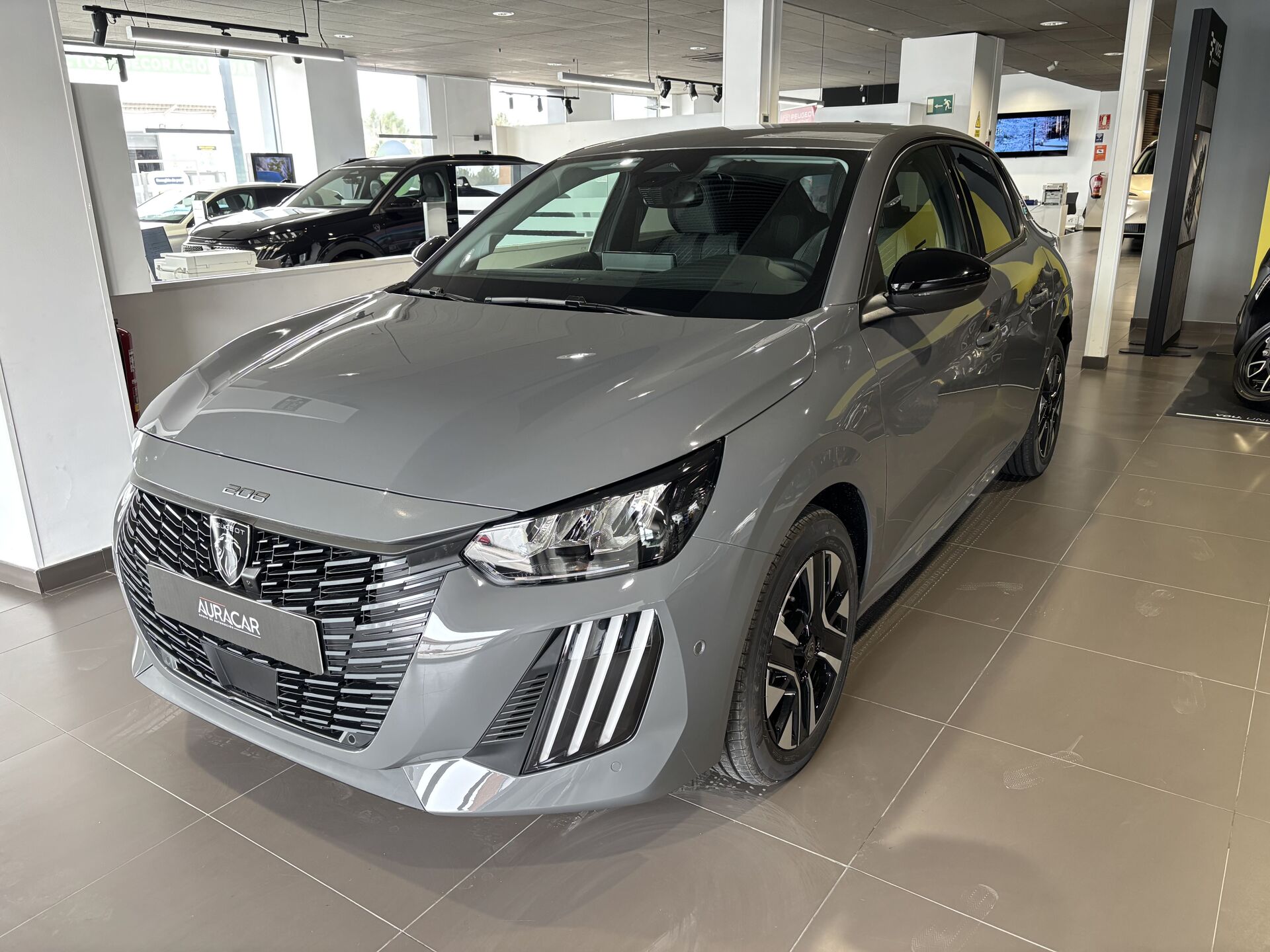 Imagen 3 de PEUGEOT 208