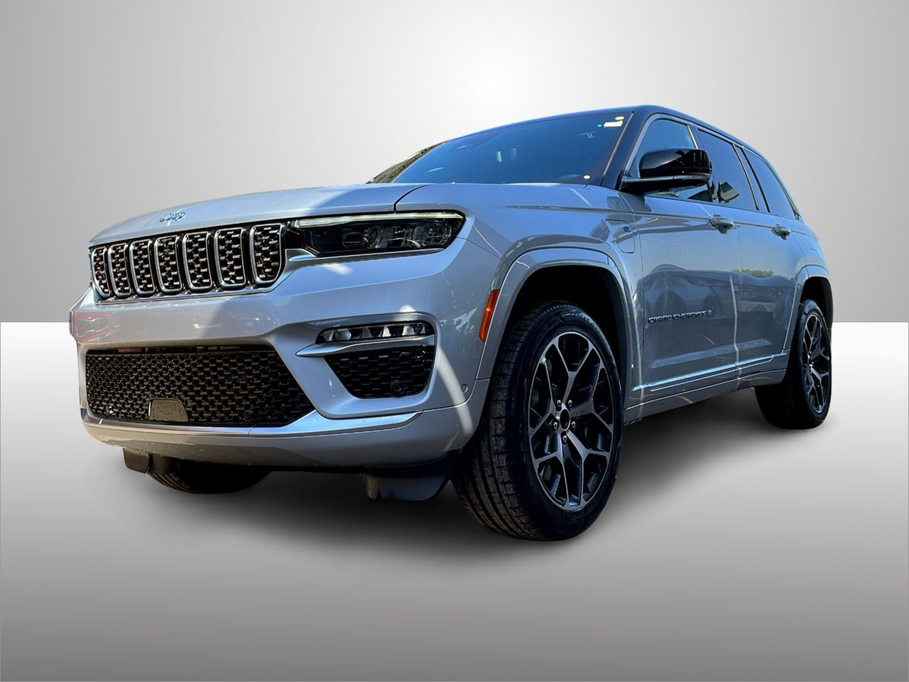 JEEP Grand Cherokee (Summit Reserve 4xe 2.0 PHEV) en Sevilla