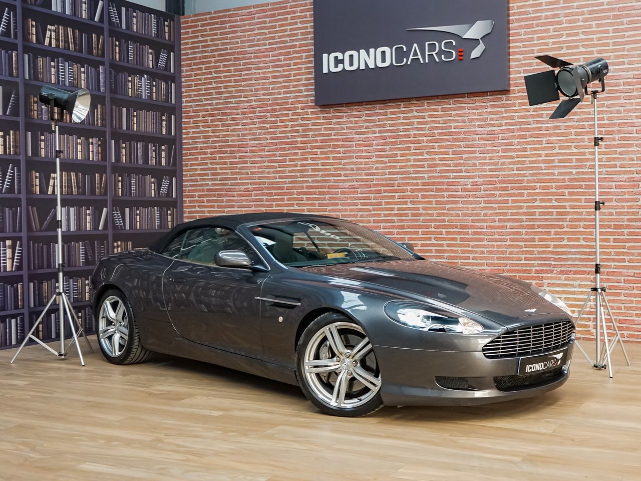 ASTON MARTIN DB9 (5.9 Volante Touchtronic 2) en Murcia