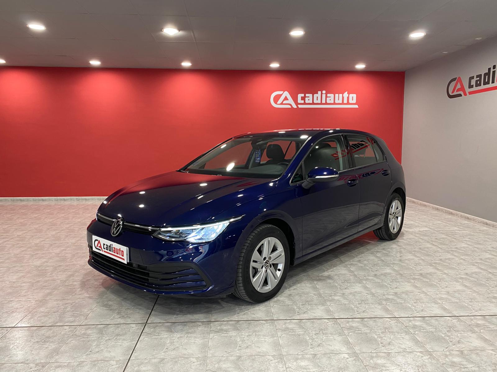 VOLKSWAGEN Golf (2.0TDI 85kW) en Barcelona