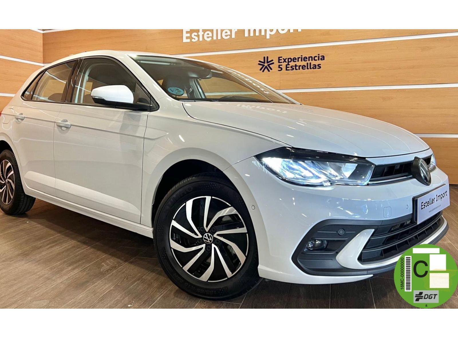 VOLKSWAGEN Polo (1.0 TSI 95cv DSG Life) en Castellón