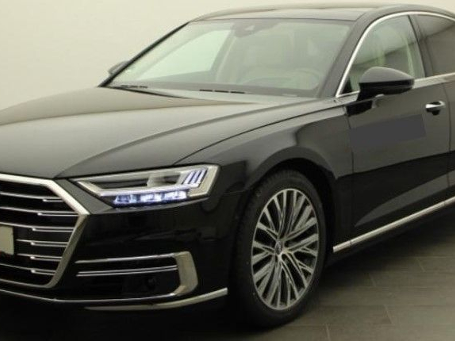 Imagen de AUDI A8