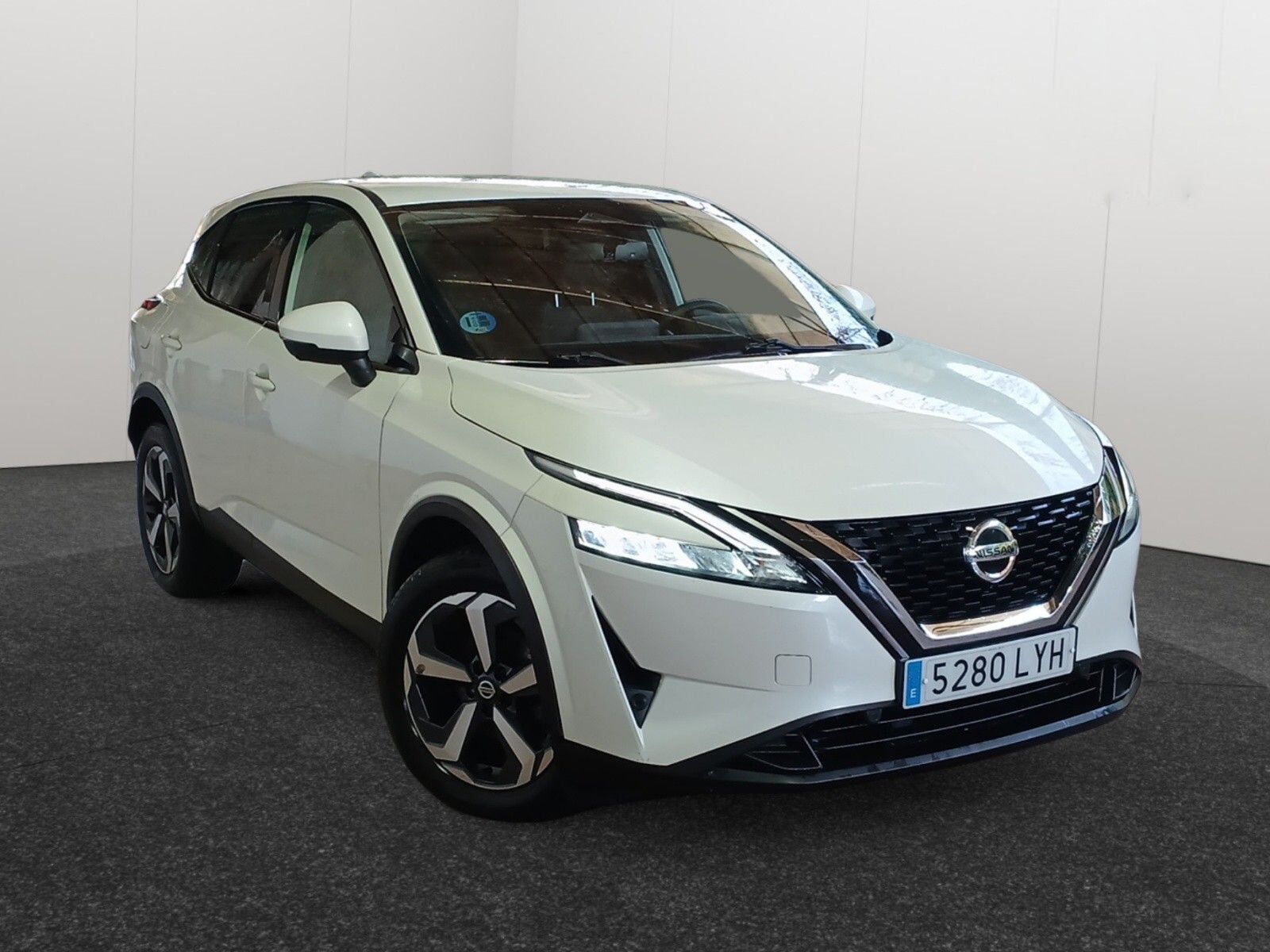 NISSAN Qashqai (1.3 DIG-T MHEV 116KW X-TRONIC N-GO 5P) en Sevilla