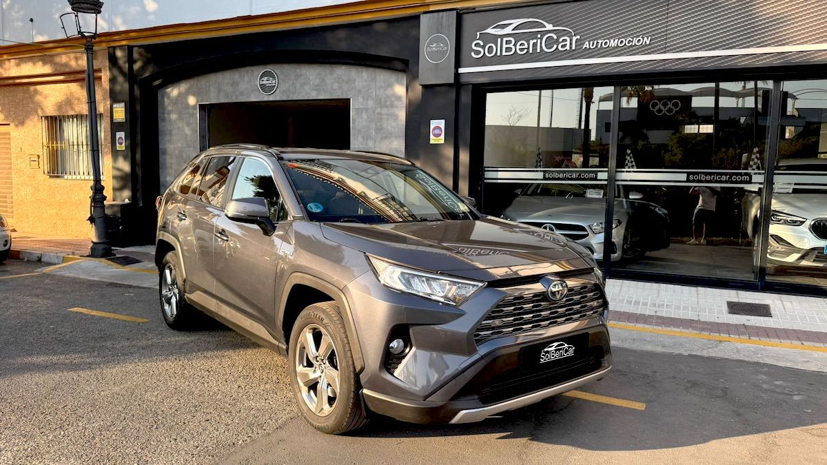 TOYOTA RAV-4 (2.5 hybrid 2WD Advance) en Málaga