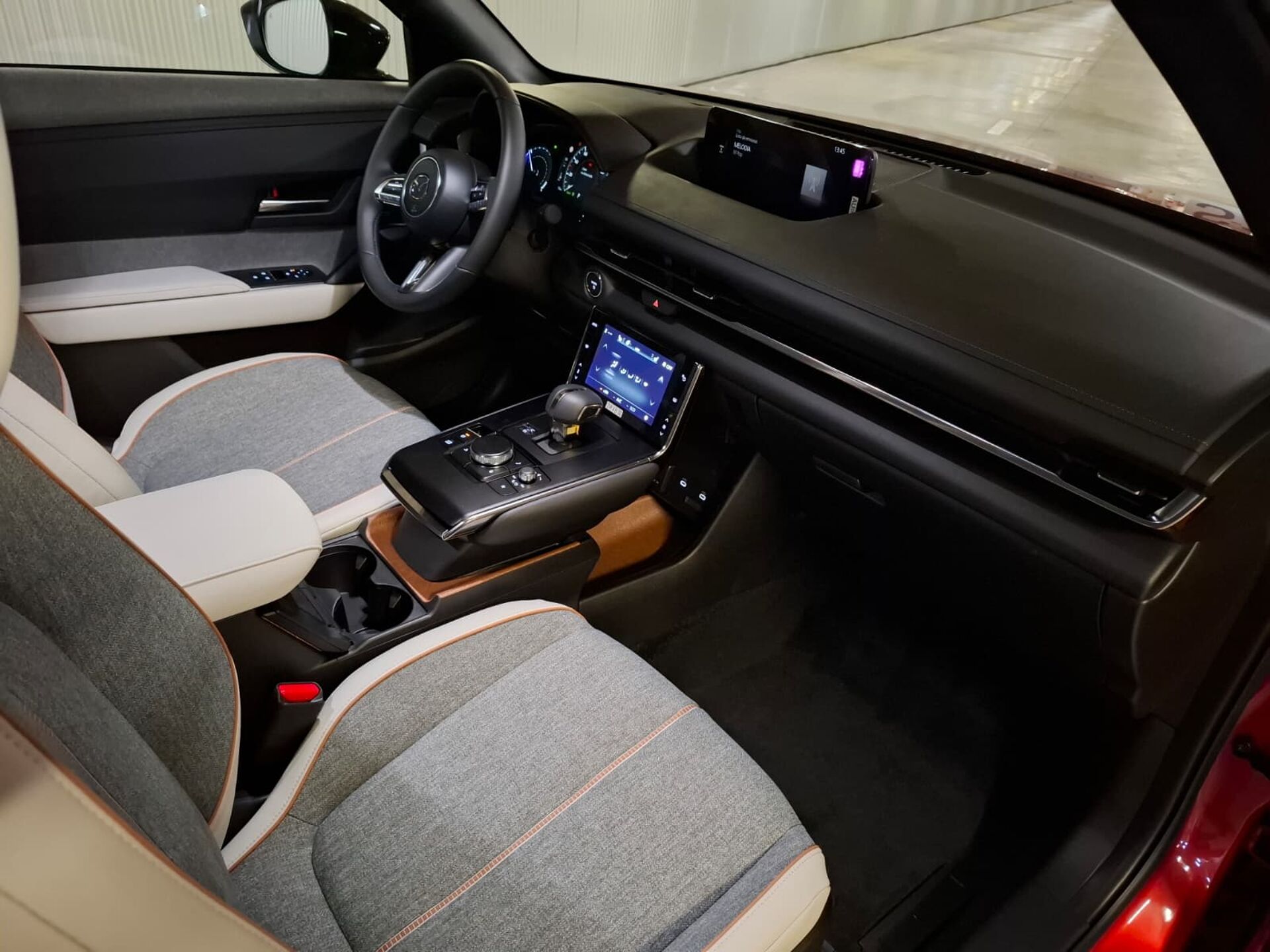 Imagen 3 de MAZDA MX-30