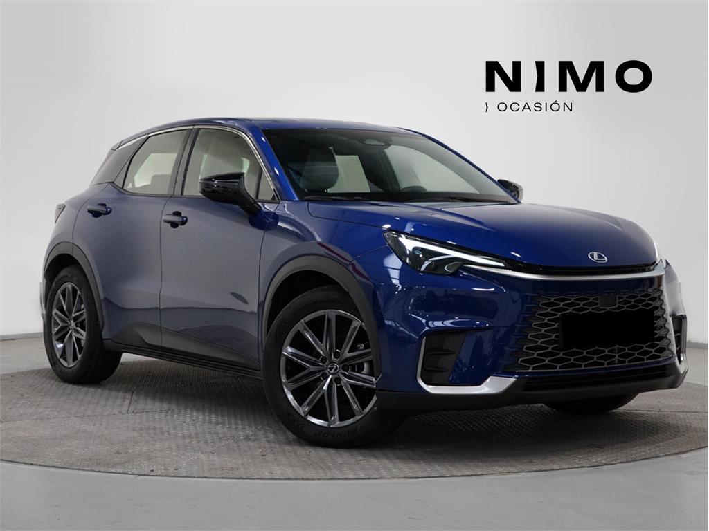 LEXUS LBX (1.5 136cv HEV Elegant+) en Sevilla