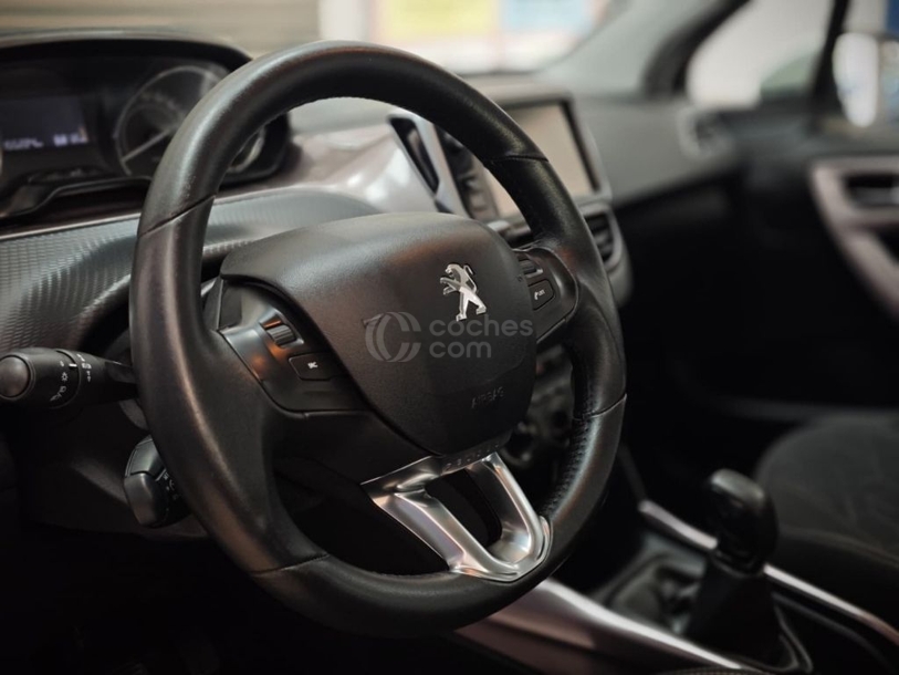 Foto del PEUGEOT 2008 1.6 e-HDI Active