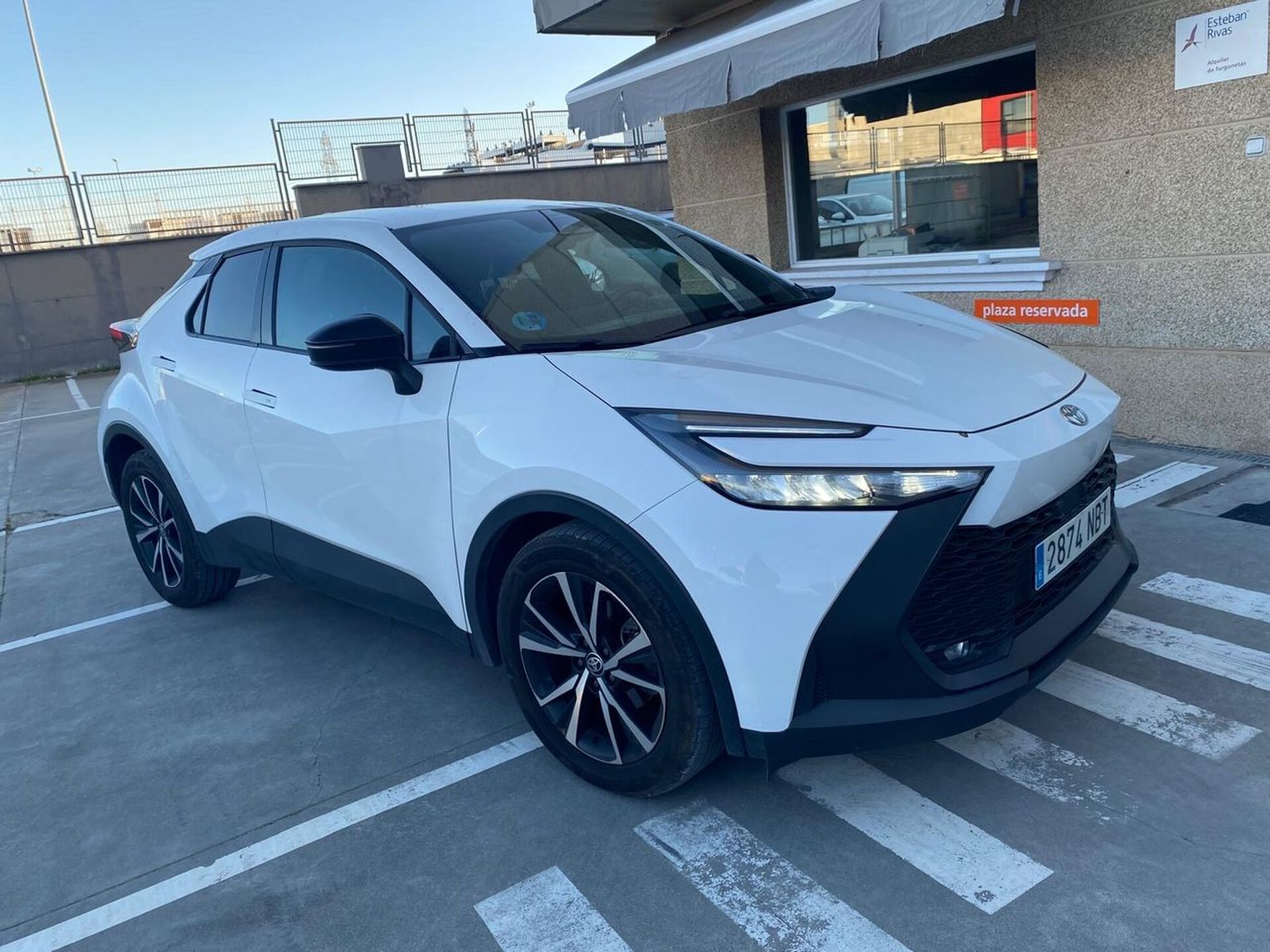Imagen 2 de TOYOTA C-HR
