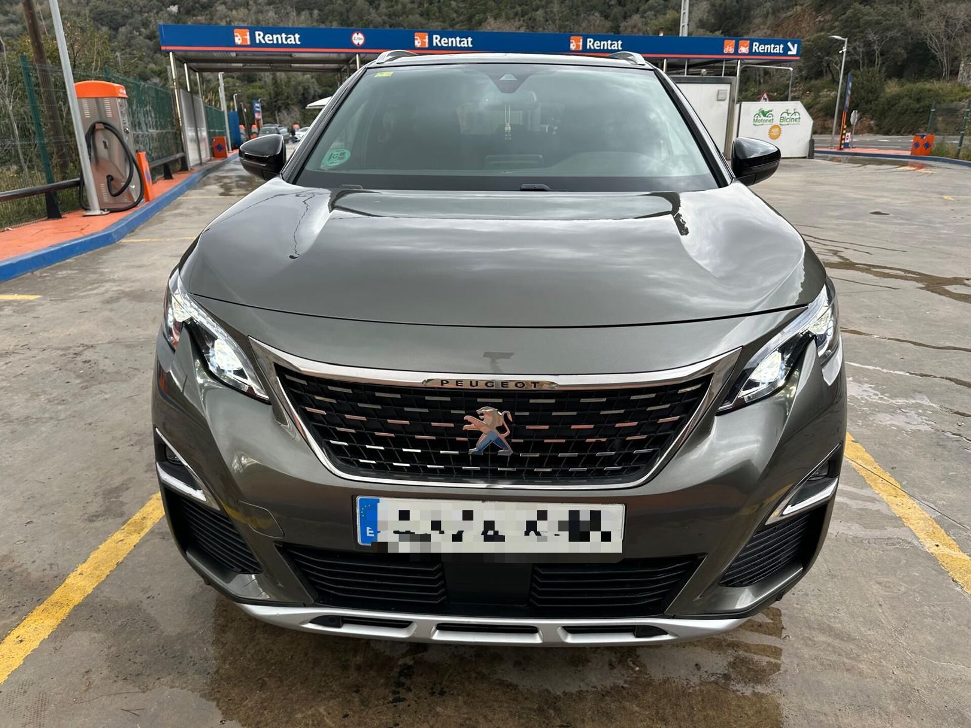 Imagen de PEUGEOT 5008