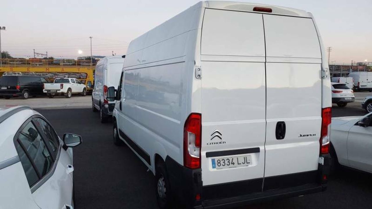 Foto del CITROEN Jumper Fg. 2.2BlueHDi 35 L3H3 S&S 140