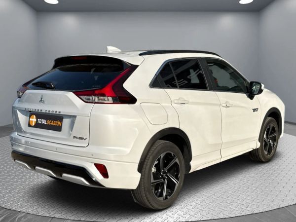 Foto del MITSUBISHI Eclipse Cross PHEV Kaiteki + 4WD