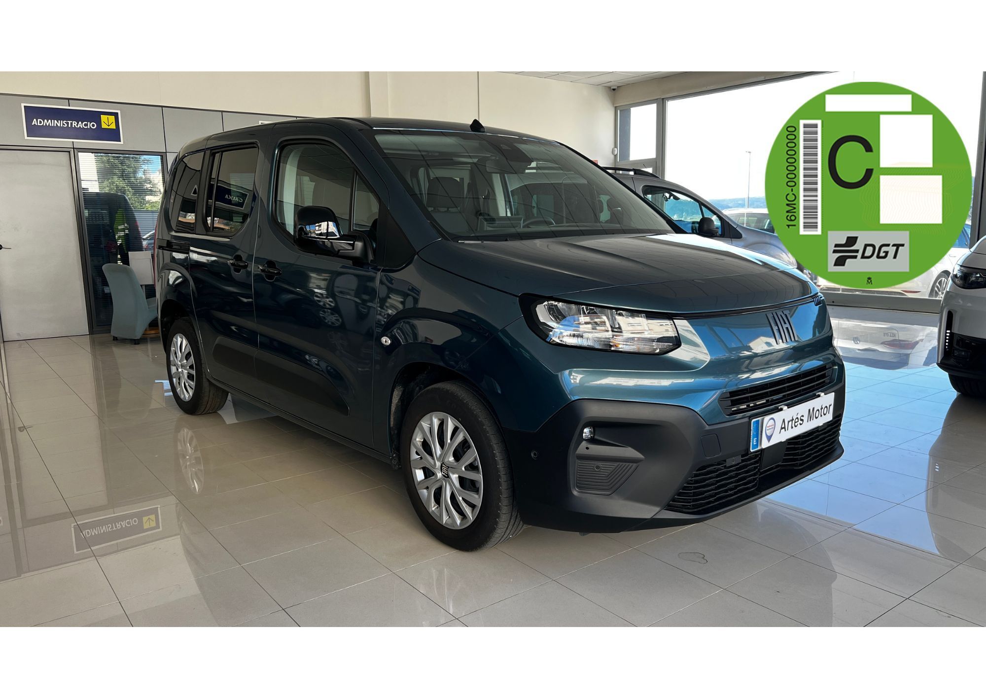 Foto del FIAT Dobló Dobló 1.5 Talla M 130 Aut.