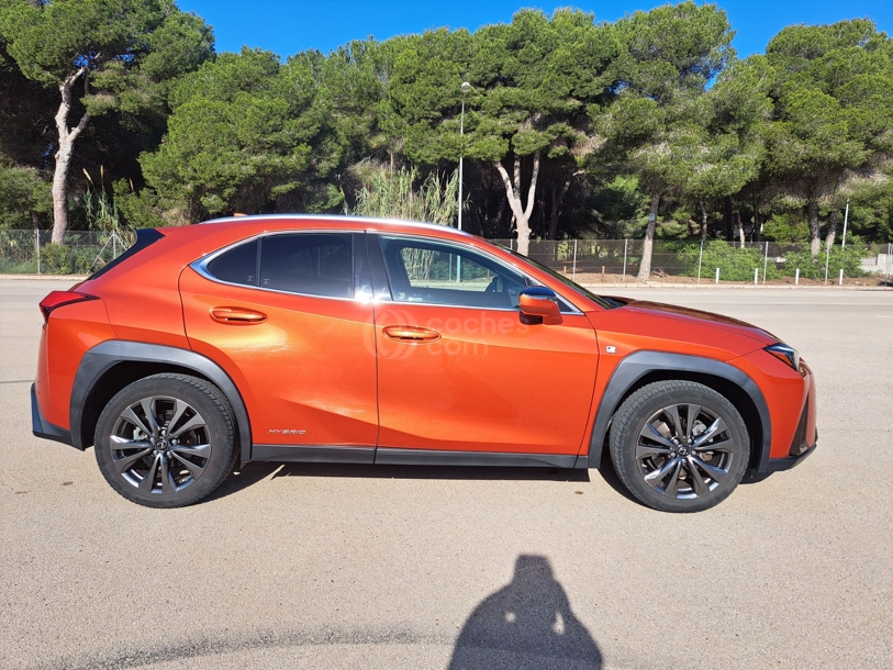 Foto del LEXUS UX 250h F Sport 4WD