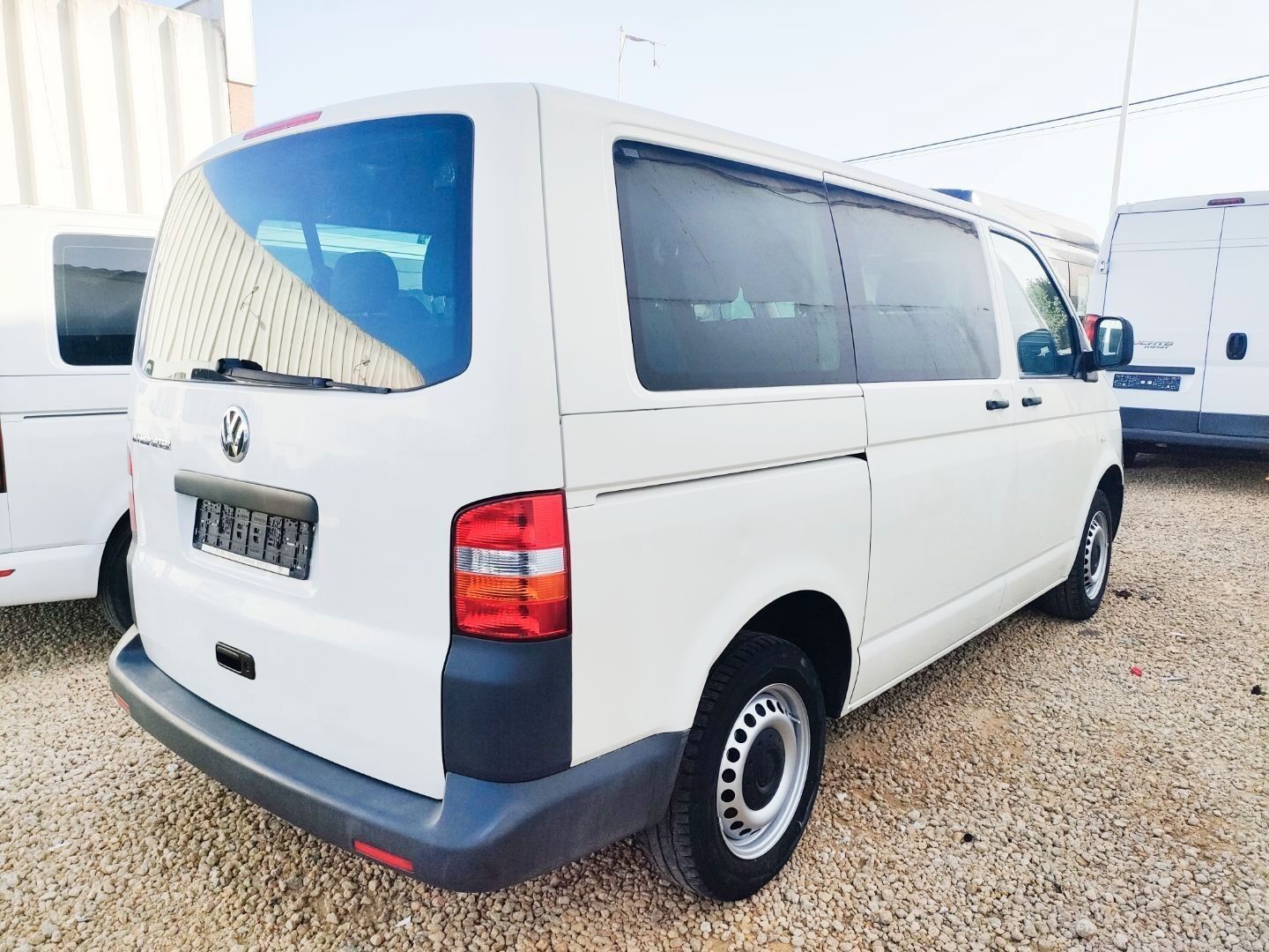 Foto del VOLKSWAGEN Transporter Kombi 1.9TDI 102