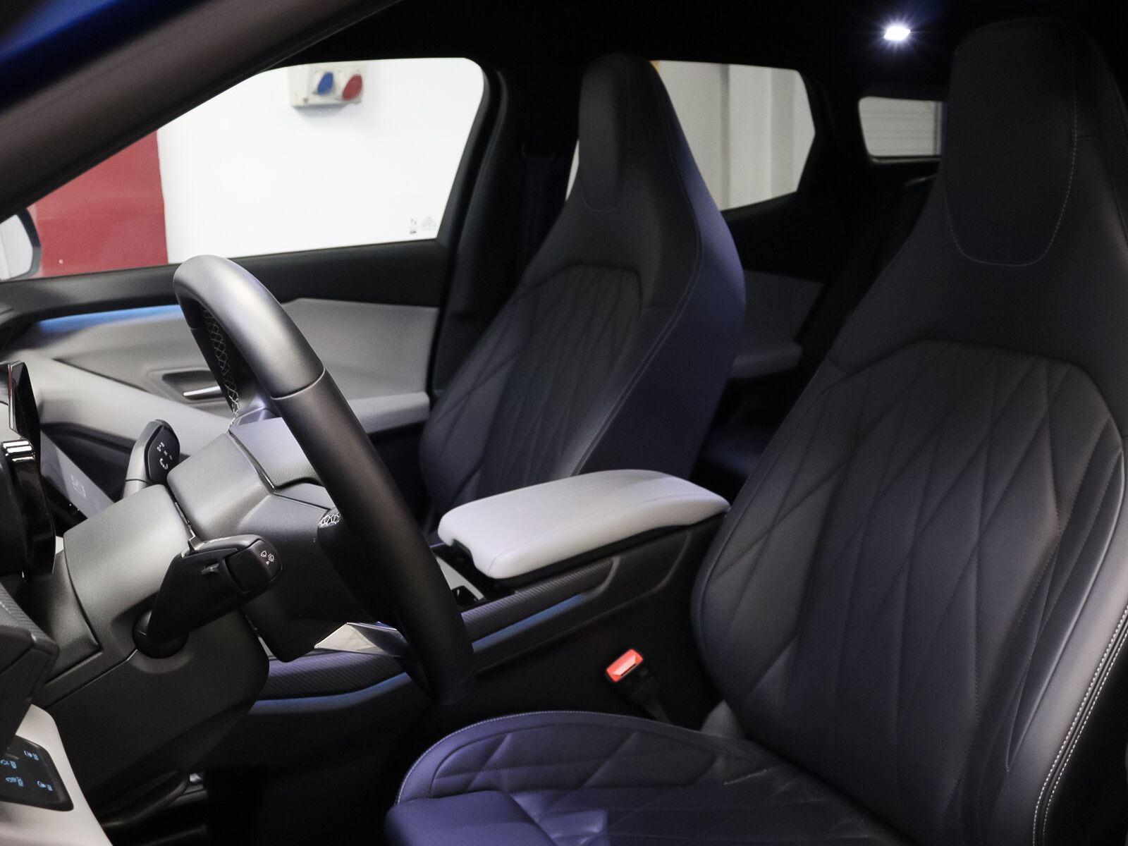 Foto del FORD Explorer Premium RWD Rango Extendido 77kWh