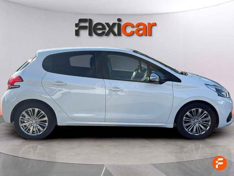 Foto del PEUGEOT 208 1.2 PureTech Style 82