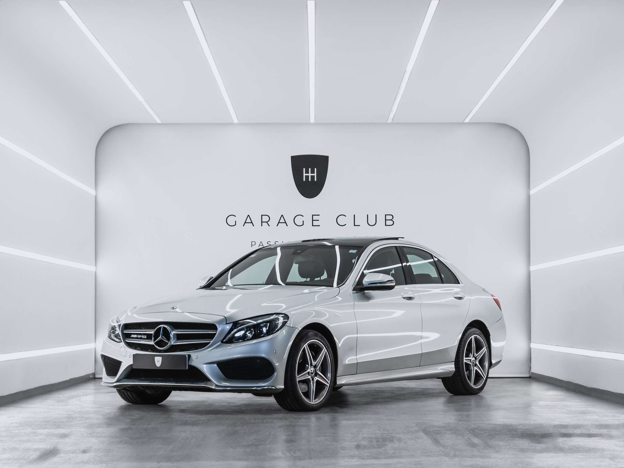 MERCEDES Clase C (C 220 d AMG Line) en Barcelona