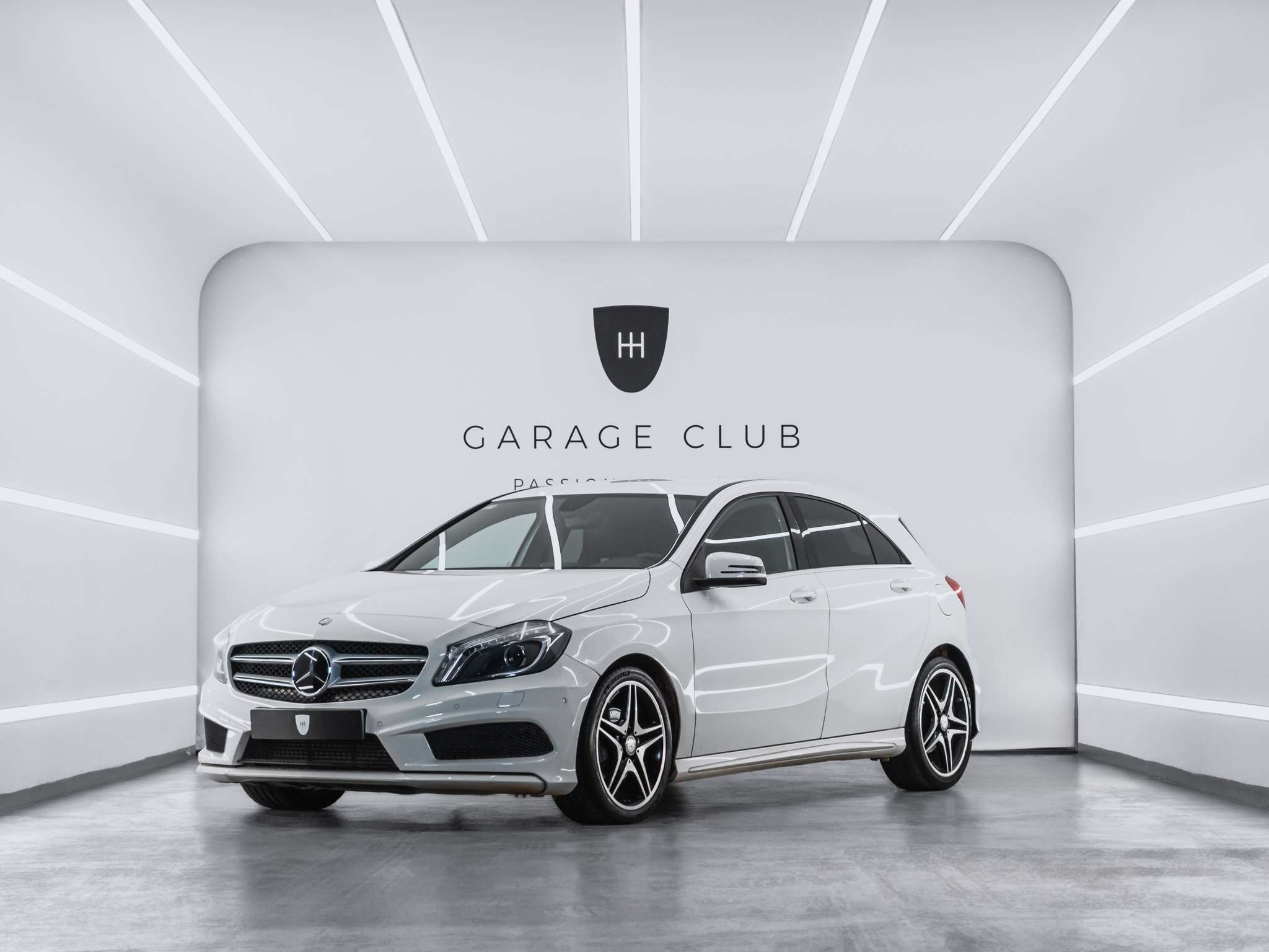 MERCEDES Clase A (A 200 CDI DPF AMG Line Euro 6) en Barcelona