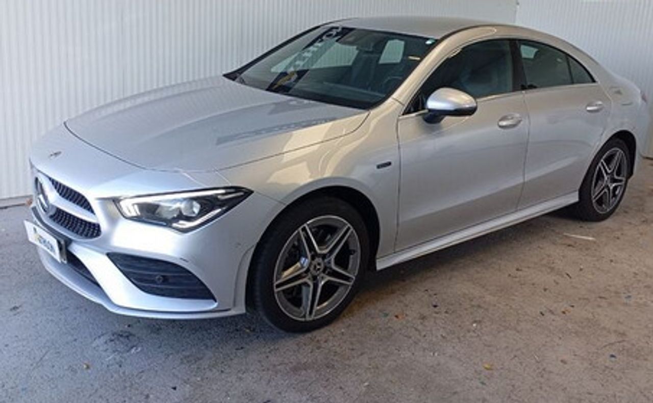 MERCEDES Clase CLA (CLA 250 e) en Madrid