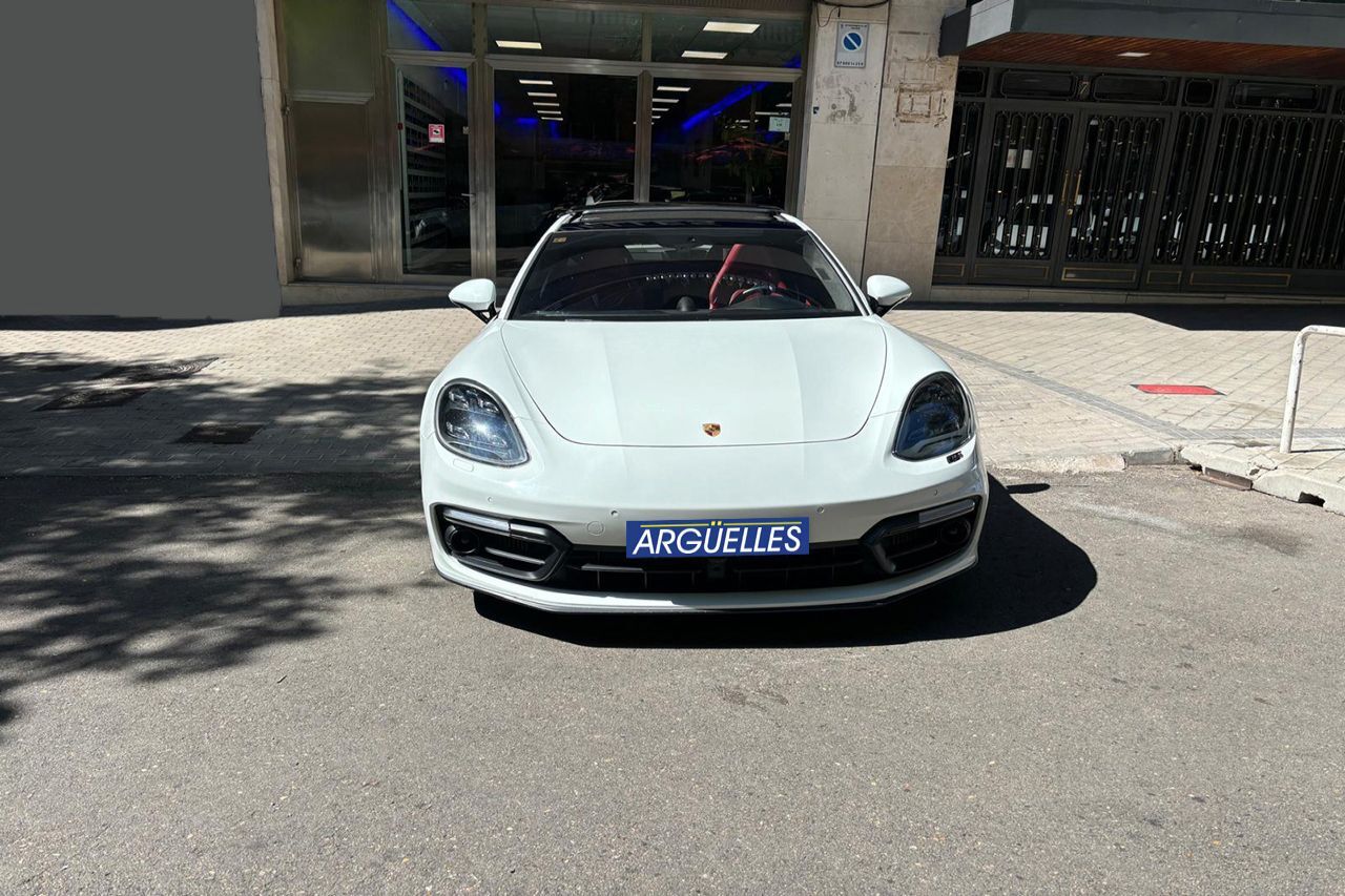 Foto del PORSCHE Panamera Turbo Aut.