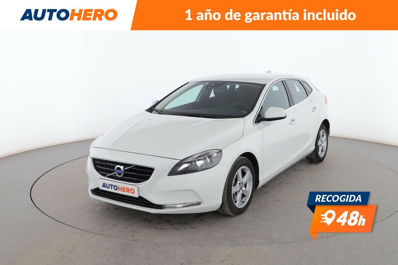 VOLVO V40 (2.0 D3 Momentum) en Madrid