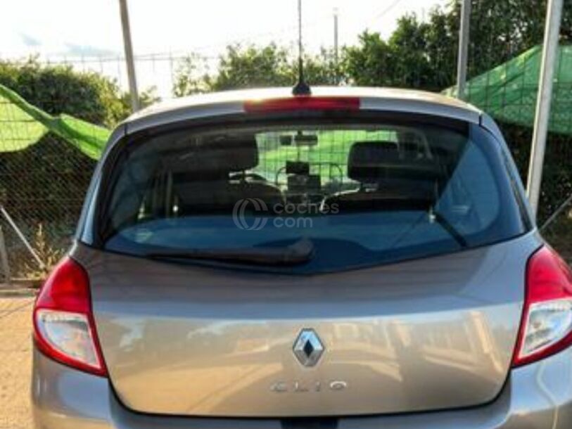 Foto del RENAULT Clio Grand Tour 1.5DCI Tom Tom Edition 85