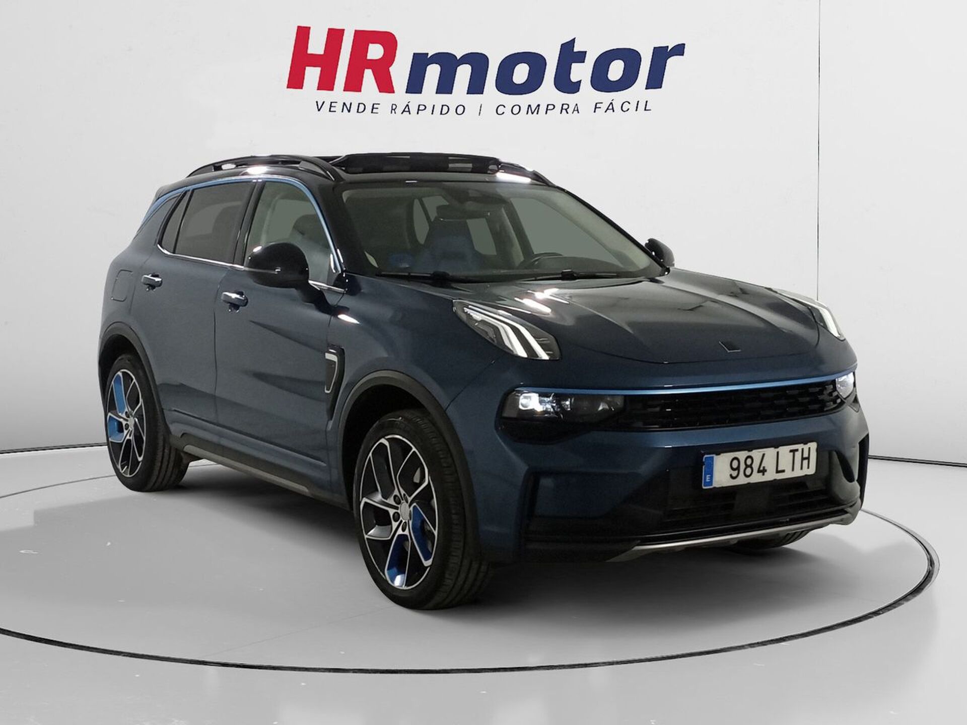 Imagen de LYNK & CO 01