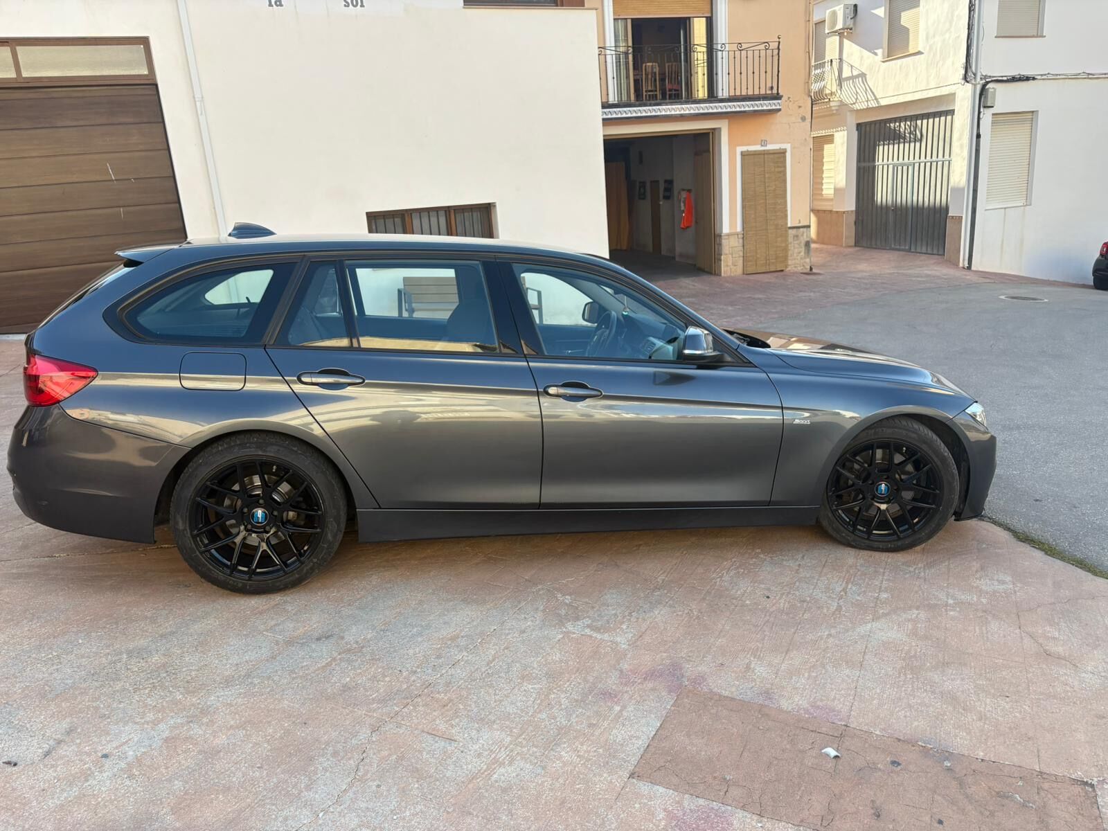 Foto del BMW Serie 3 325dA Touring