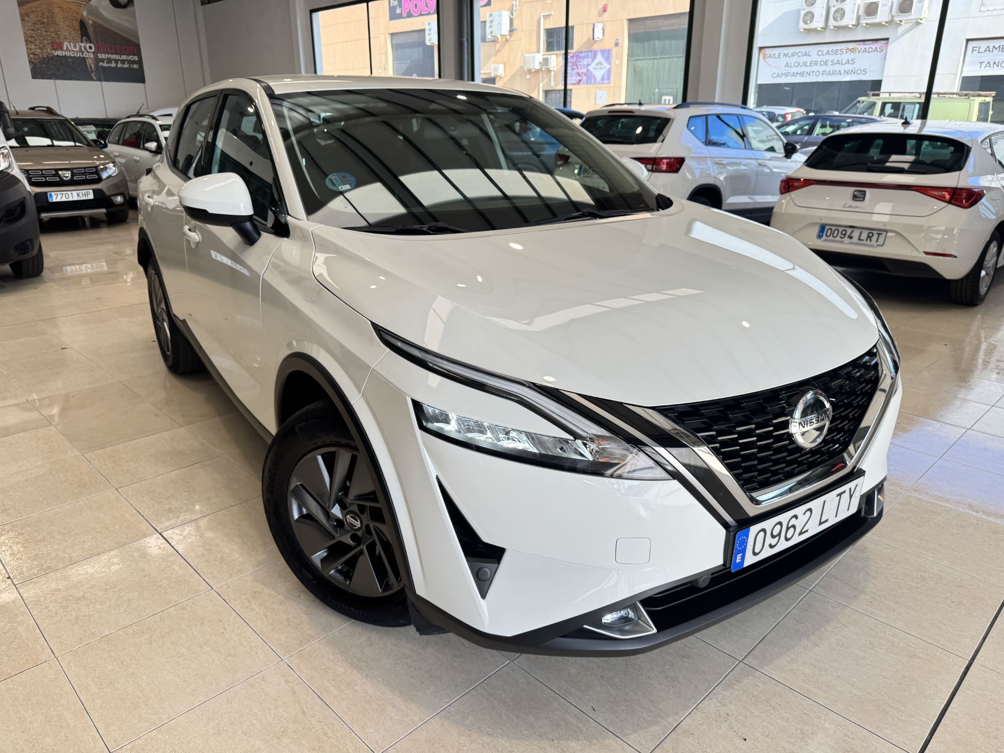 NISSAN Qashqai (1.3 DIG-T mHEV 12V Acenta 4x2 103kW) en Málaga