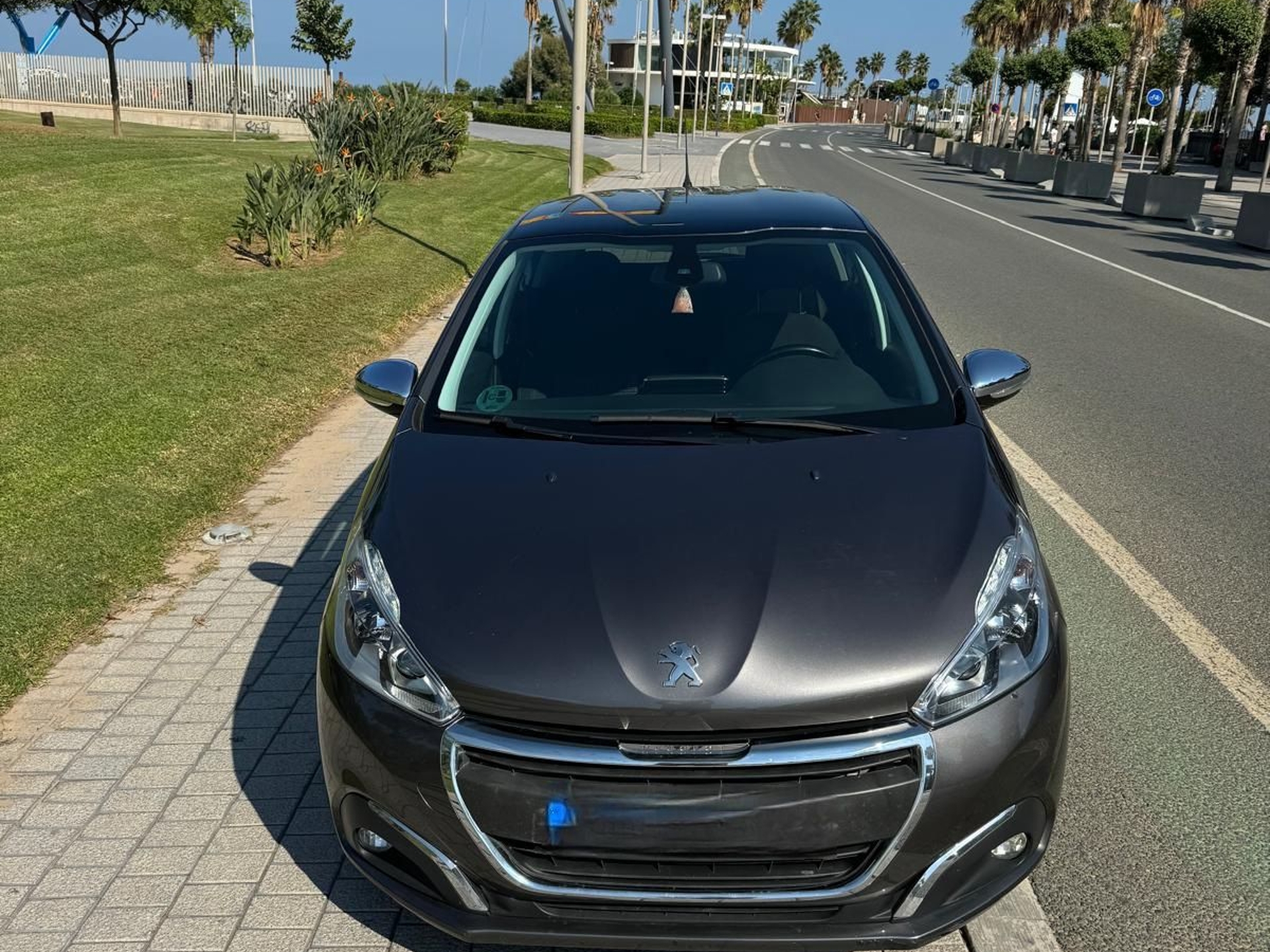 Imagen de PEUGEOT 208