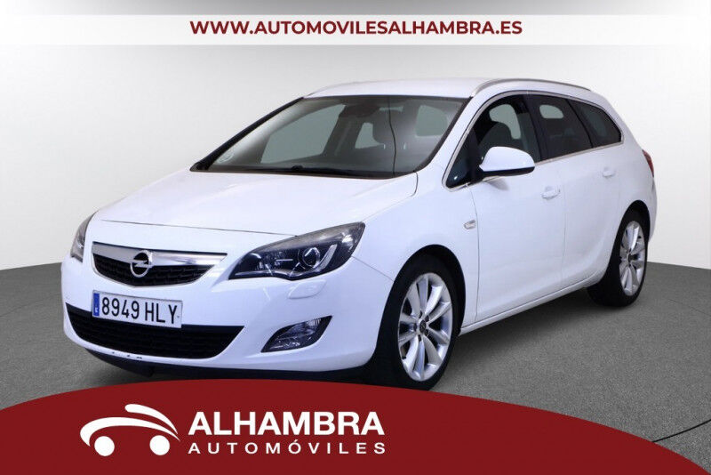 OPEL Astra (familiar 2.0 CDTI EXCELLENCE AUTO SW 5P) en Madrid