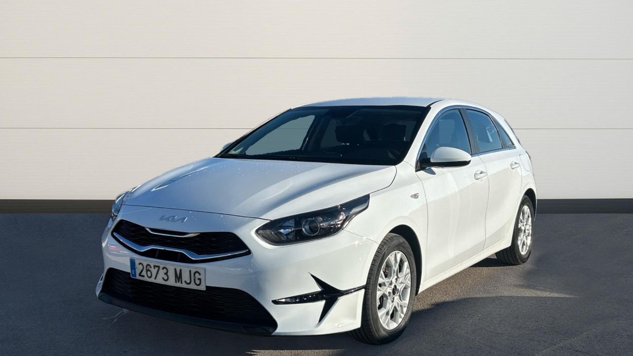 KIA Ceed (1.6 MHEV 100KW DRIVE 136 5P) en Madrid