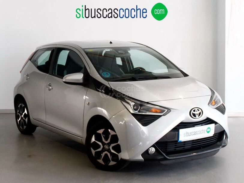 Foto del TOYOTA Aygo 70 x-play