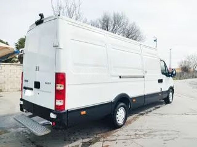 Foto del IVECO Daily Furgón 35C11 V 4100L H3 Tor 19.6 106