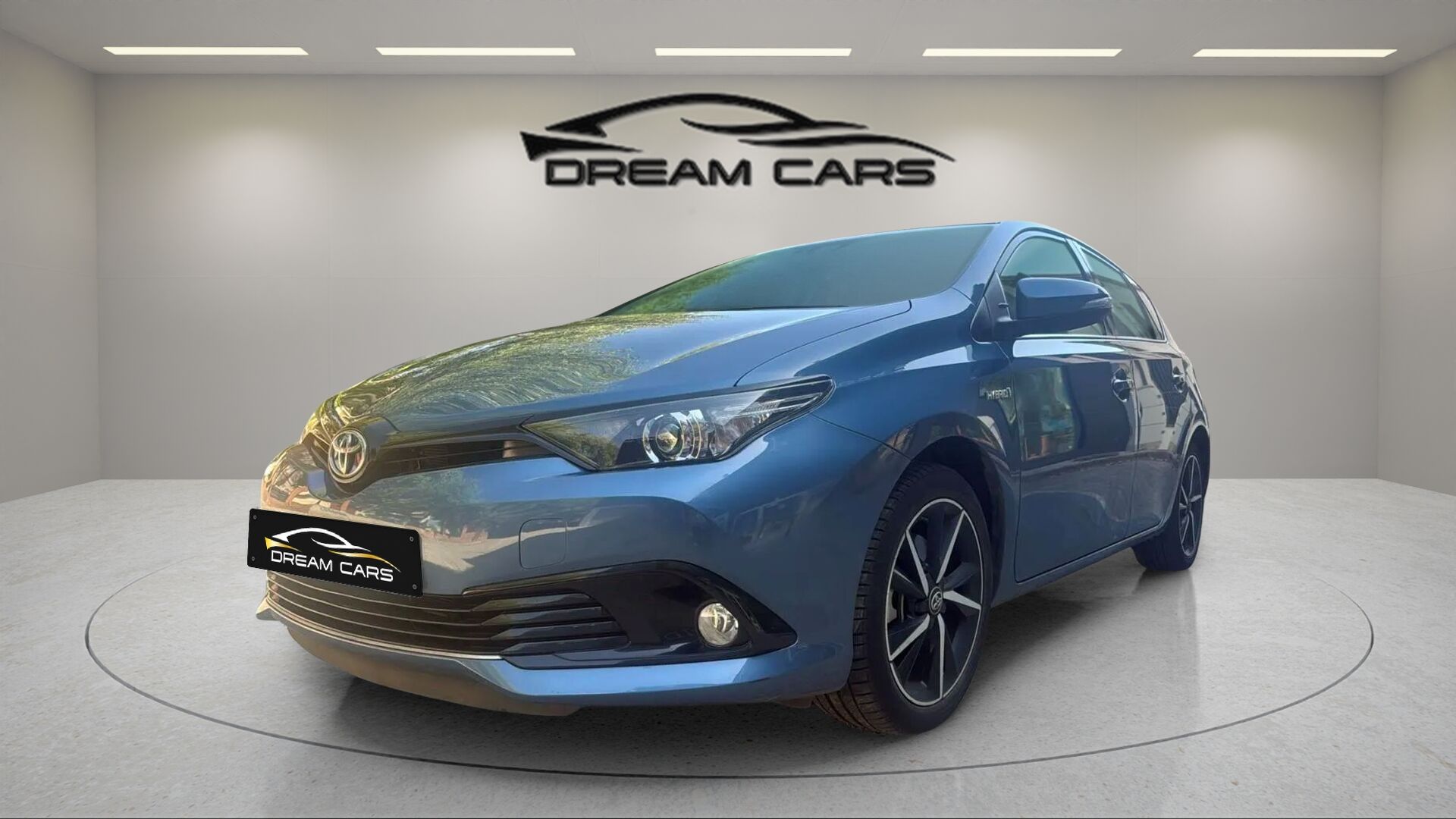 TOYOTA Auris (140H Hybrid Touring Sports Business 100 kW (136 CV)) en Madri