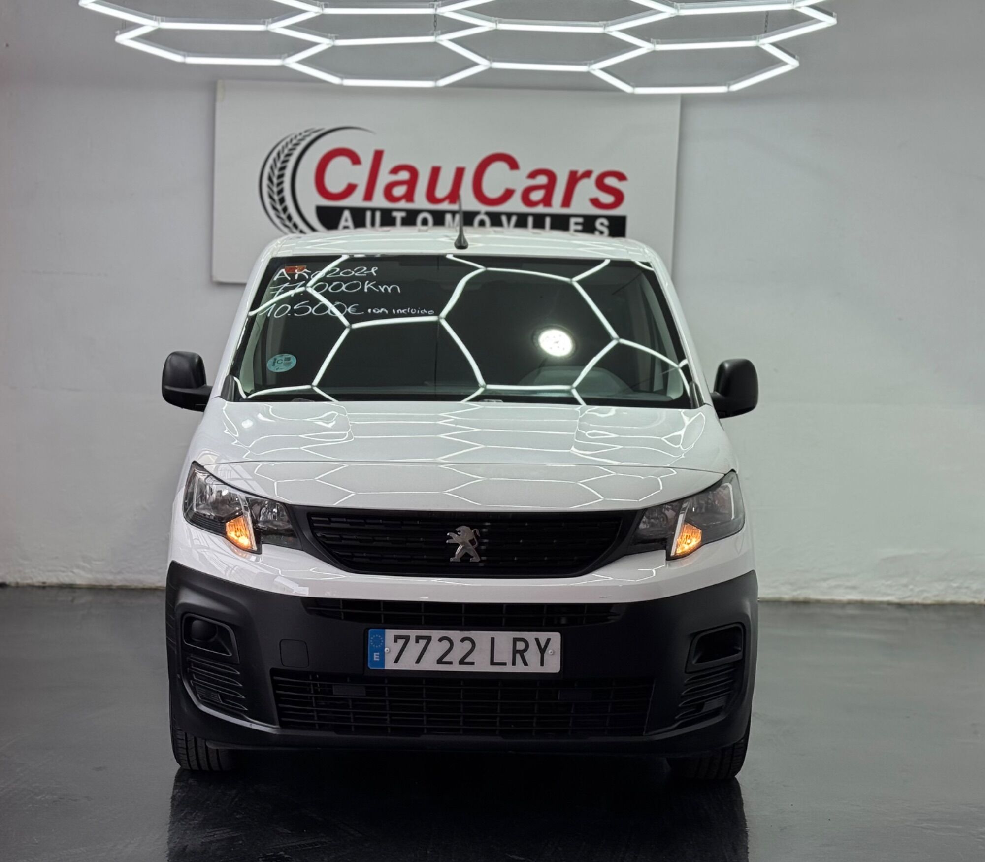 Foto del PEUGEOT Partner 1.5BlueHDI S&S Premium Standard 600kg 100