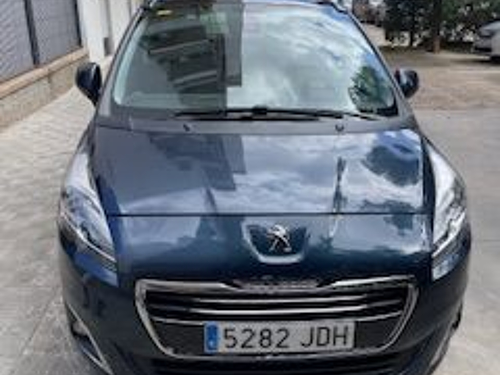 Imagen de PEUGEOT 5008