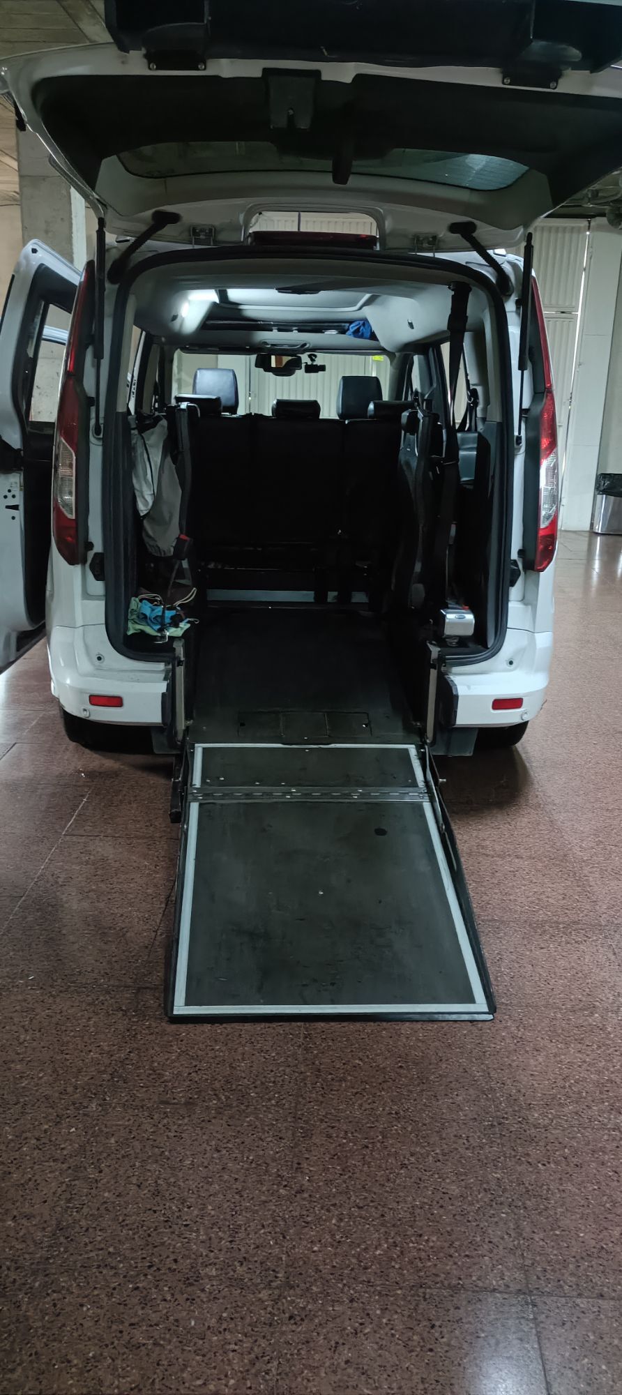 Foto del FORD Tourneo Connect Connect 1.5TDCi Auto-S&S Trend PS 120