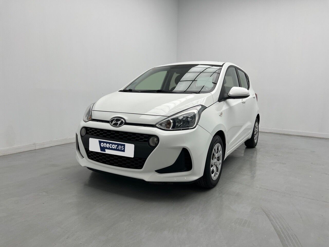 HYUNDAI i10 (1.0 KLASS 66CV 5P) en Málaga