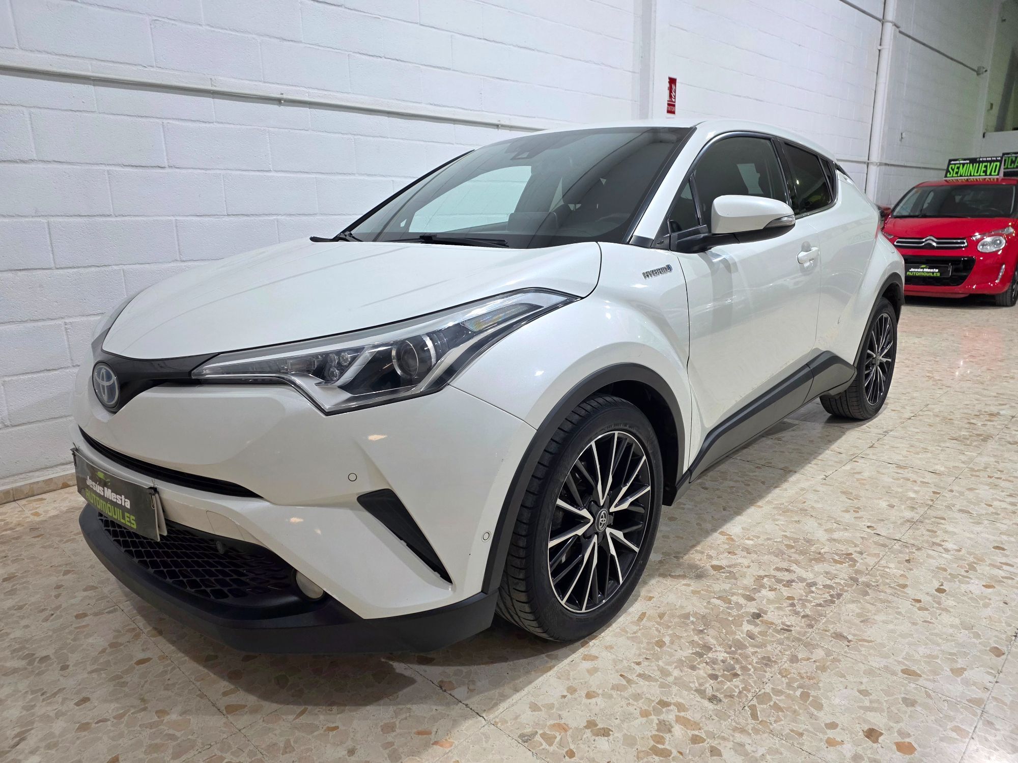 Foto del TOYOTA C-HR 125H Advance