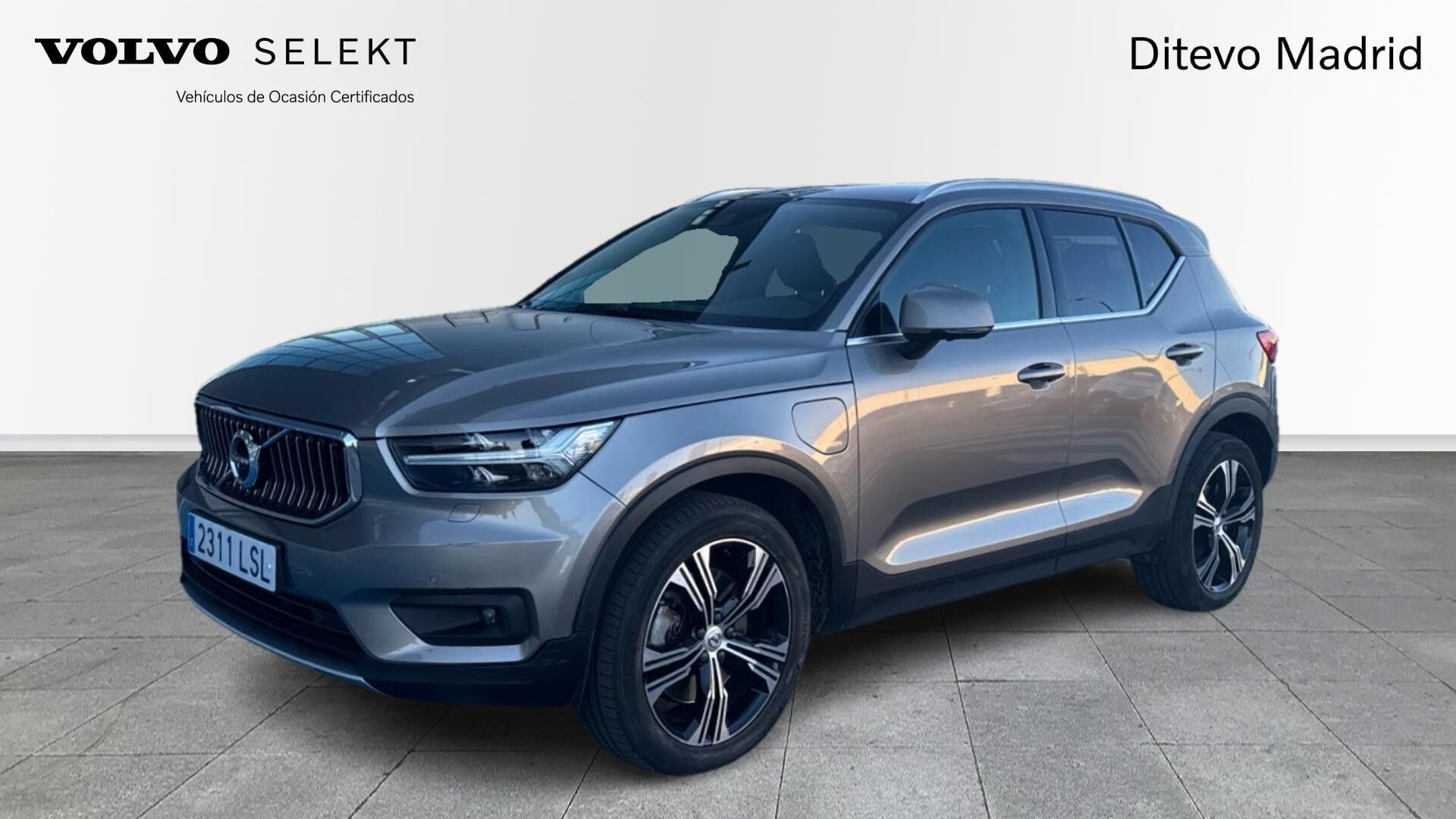 VOLVO XC40 (T5 Twin Recharge Inscription Auto 193 kW (262 CV)) en Madrid