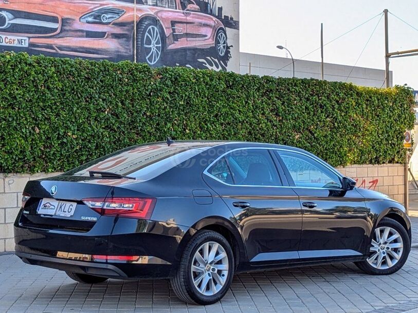 Foto del SKODA Superb 1.8 TSI Ambition DSG7 132kW