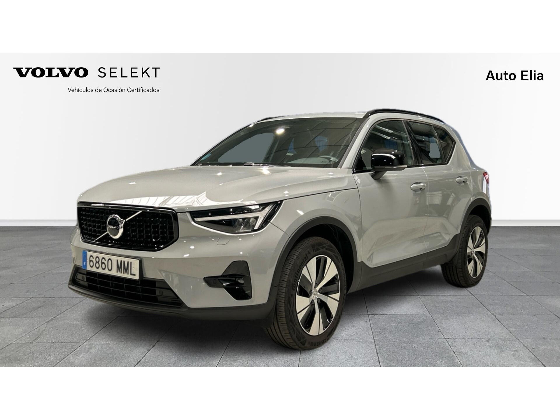 VOLVO XC40 (B3 G Ultimate Dark Auto 120 kW (163 CV)) en Madrid