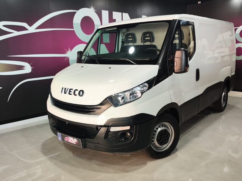 Foto del IVECO Daily Chasis Cabina 35S14 3000 136