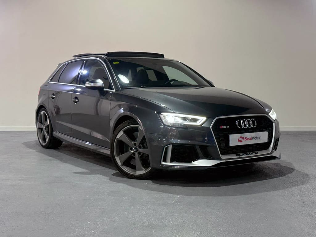 AUDI A3 (RS3 Sportback quattro S tronic 294kW) en Barcelona