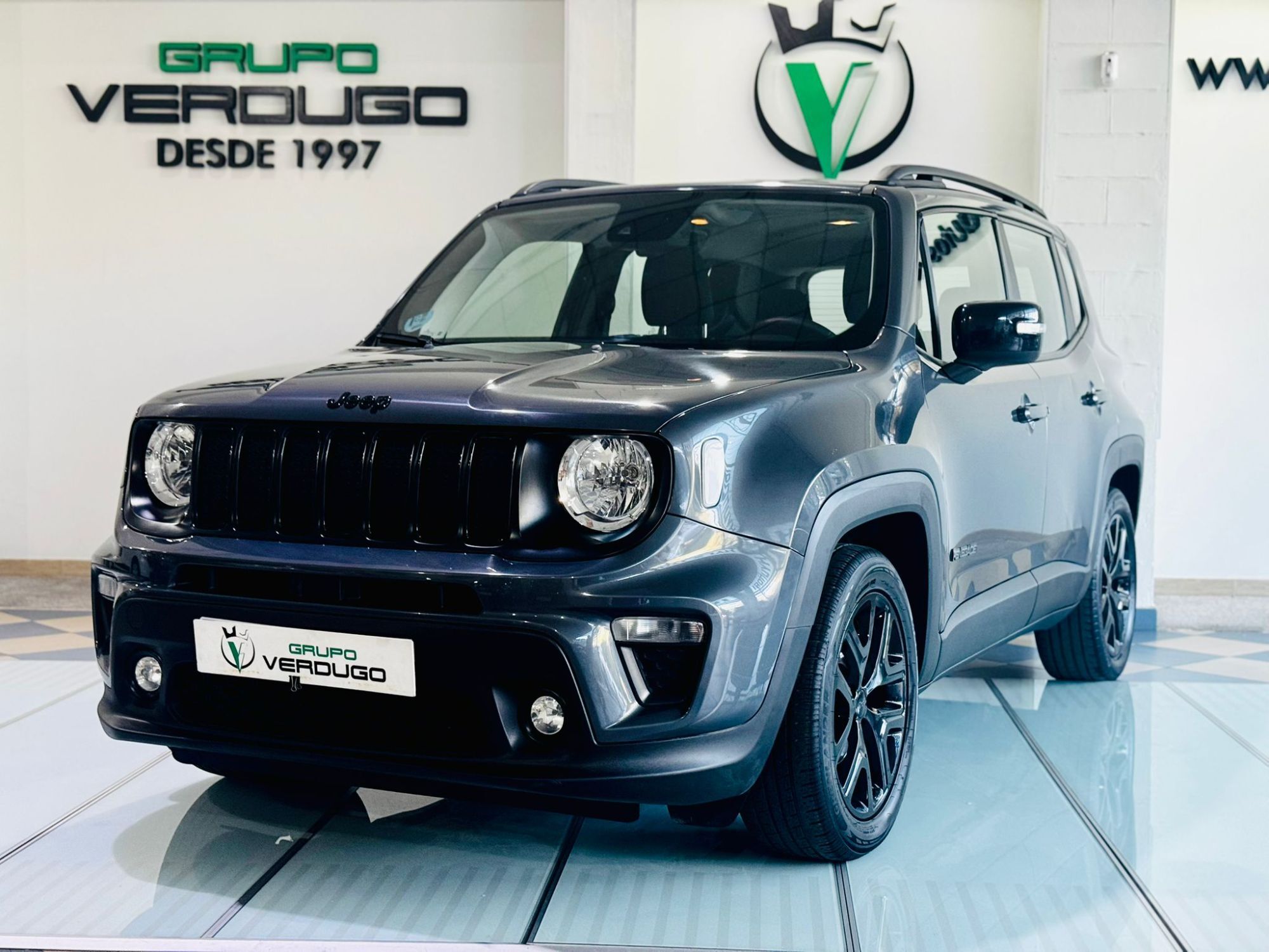 JEEP Renegade (1.0 Night Eagle II 4x2) en Sevilla