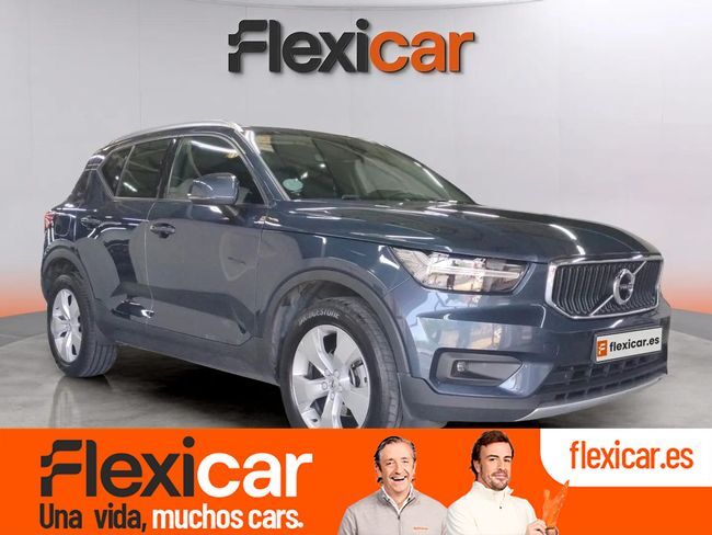 VOLVO XC40 (1.5 T2 Momentum Core Auto) en Madrid